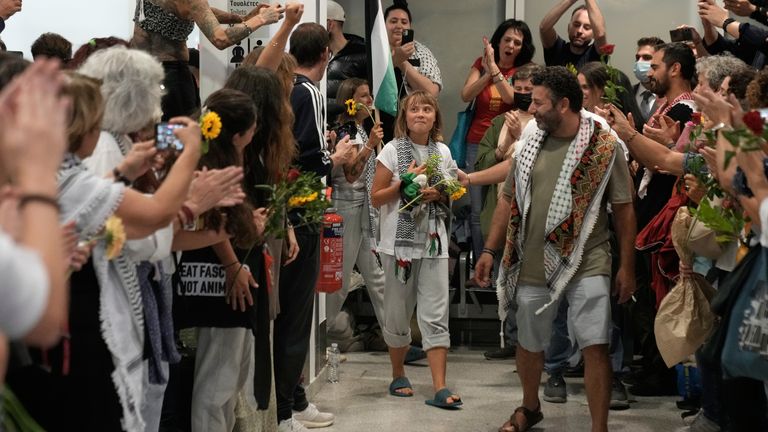 Aktywiści spotkali się z okrzykami. PIC: AP