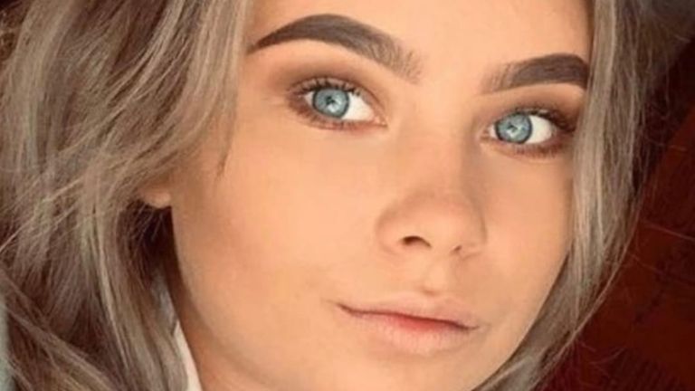 Gunner Beck, Aralık 2021'de Wiltshire'daki Larkhill Kampında ölü bulundu. Resim: Aile bildirisi/PA