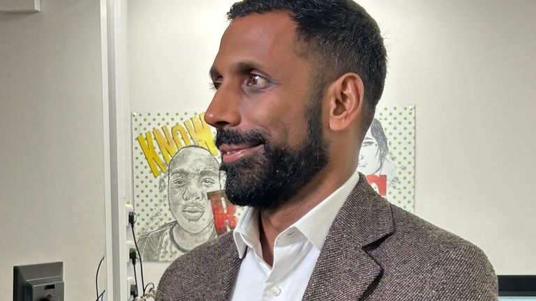 Manish Patel twierdzi, że centra takie jak No Limits pomagają przełamać piętno wokół zdrowia psychicznego