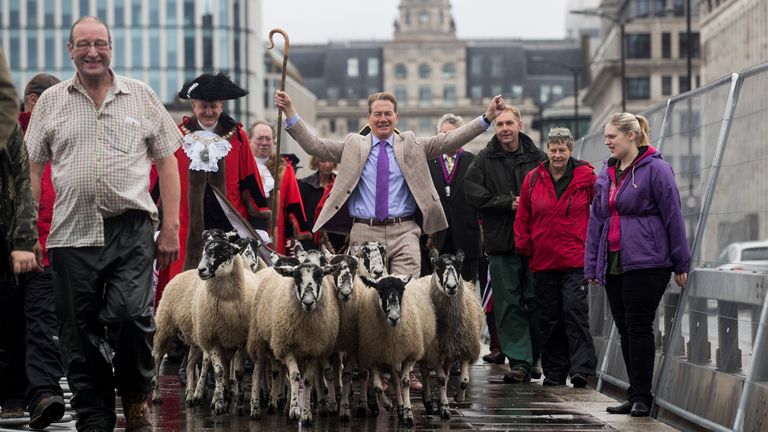 Michael Portillo w 2019 roku otwiera targi wełny w londyńskim City. Fot: Reuters