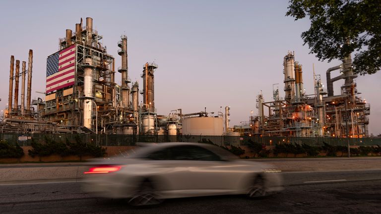 Prognozuje się, że do 2035 roku produkcja ropy naftowej i gazu w USA wzrośnie dwukrotnie w porównaniu z produkcją w Rosji