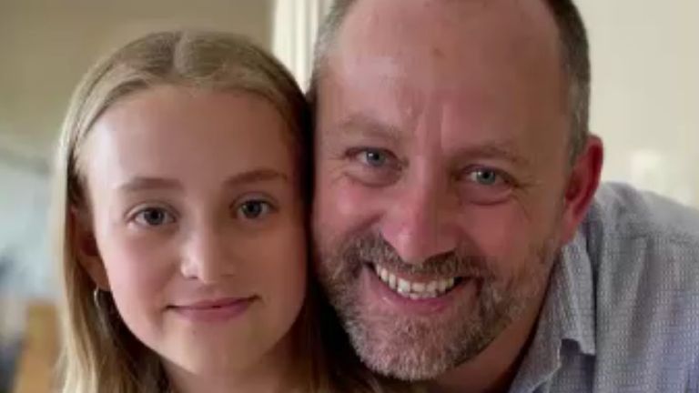 Rob Mason ve kızı Kezia. Resim: Aile