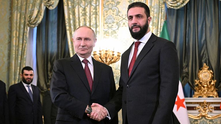 skynews-vladimir-putin-syria-president_7051610 De inimigo dos EUA a aliado? Por que o encontro do ex-presidente sírio jihadista com Trump é realmente importante | Notícias do mundo