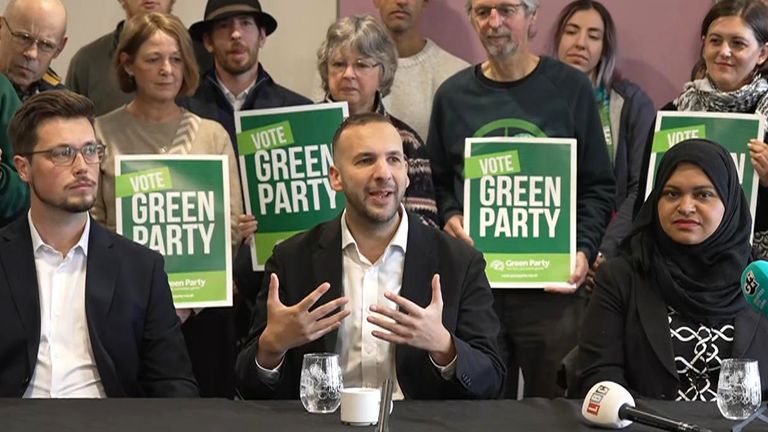 Zack Polanski announces the defection of Labour councillors