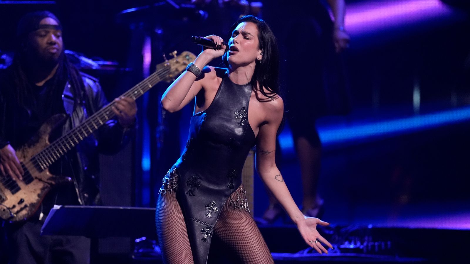 Dua Lipa and Coldplay call on government to keep its promise on ticket resales