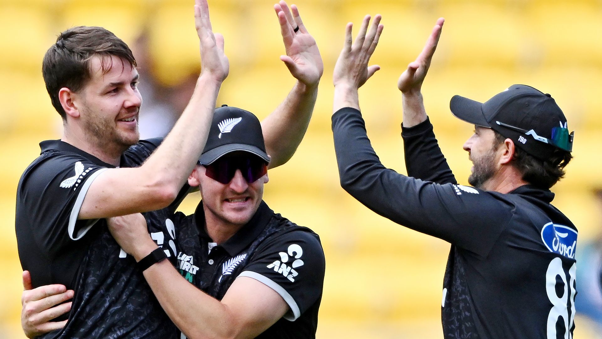 New Zealand edge ODI thriller after England's top-order struggles again