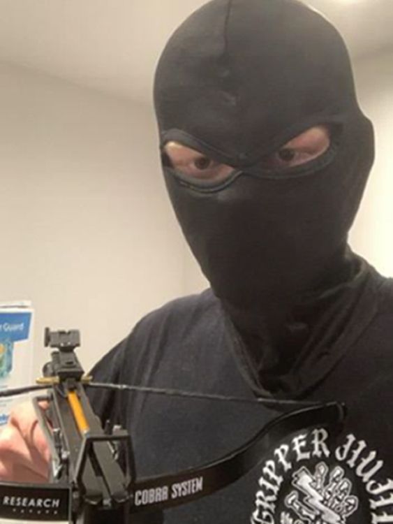 Richardson tatar yayı ile. Resim: Terörle Mücadele Polisi Kuzey Doğu/PA