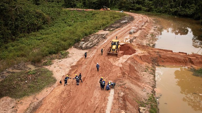 skynews-brazil-amazon-rainforest_7070852 Seu guia definitivo para a COP30: Por que é tão controverso e quem participa? | Notícias de ciência, clima e tecnologia