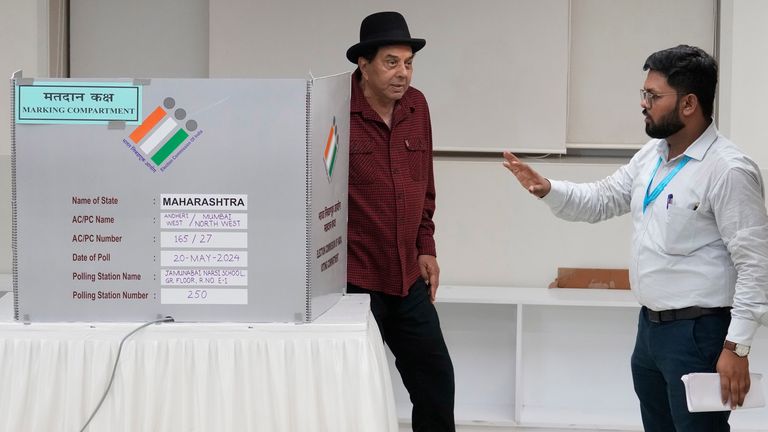 Dharmendra casting his vote in Mumbai, India, last year. Pic: AP