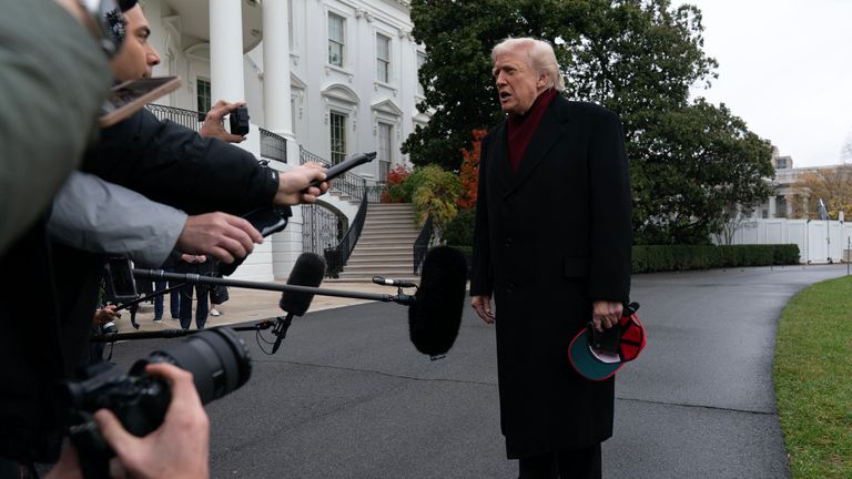 Trump's 28-Point Ukraine Peace Plan Sparks Crisis Talks in Switzerland