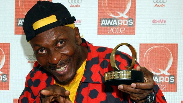 Cliff with his Q Classic Songwriter Award at the Old Saatchi Gallery in north London during the Q Awards 2002.
Pic: PA