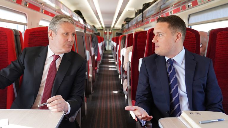 Starmer Apologises to Wes Streeting Over Coup Allegations