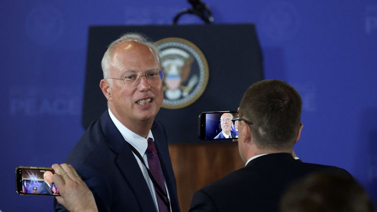 Kirill Dmitriev esteve no Alasca para a cimeira Trump-Putin no início deste ano. Foto: Reuters