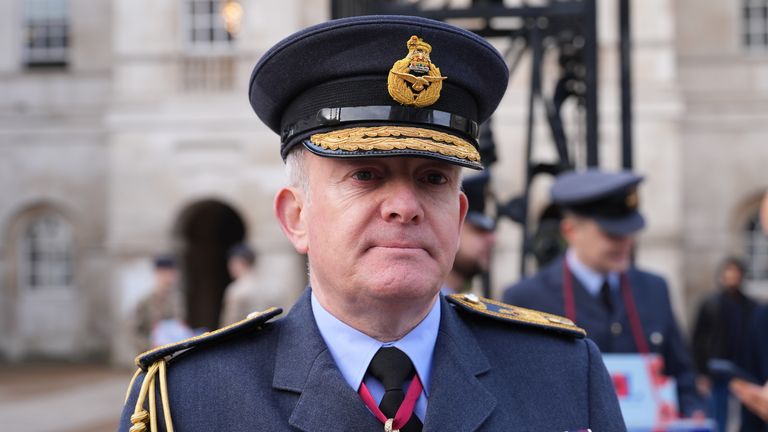 Sör Rich Knighton. Resim: PA