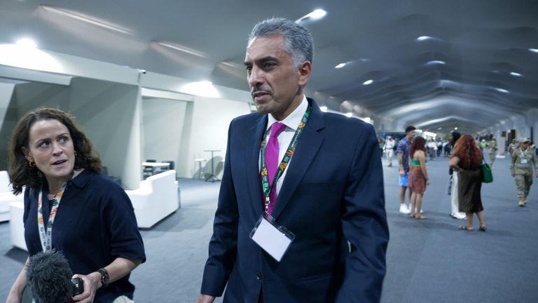 skynews-saudi-arabia-cop30_7089846 Nos bastidores da COP30: como chegaram ao acordo final | Notícias de ciência, clima e tecnologia