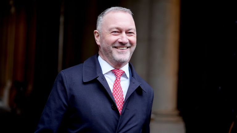 Sekretarz stanu ds. mieszkalnictwa, społeczności i samorządu lokalnego Steve Reed. Zdjęcie: PA