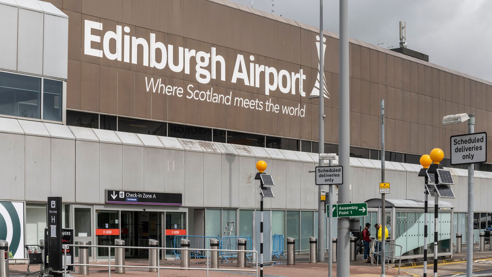 IT issue affects flights at Edinburgh Airport