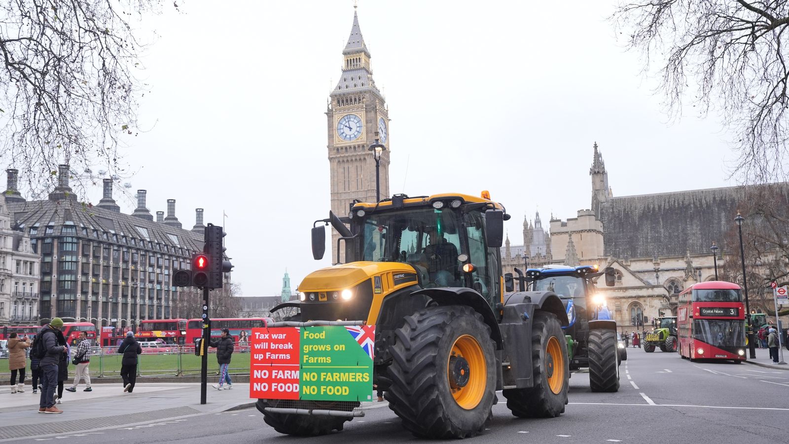 Rachel Reeves hit by Labour rural rebellion over inheritance tax on farmers
