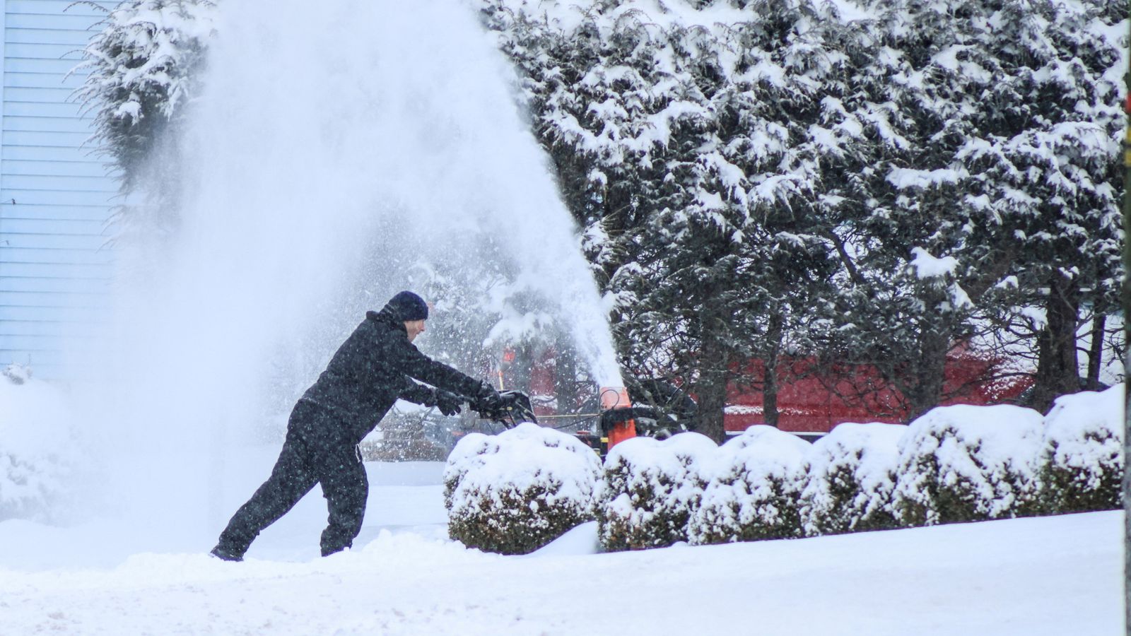 State of emergency declared in New York as US storm disrupts thousands ...
