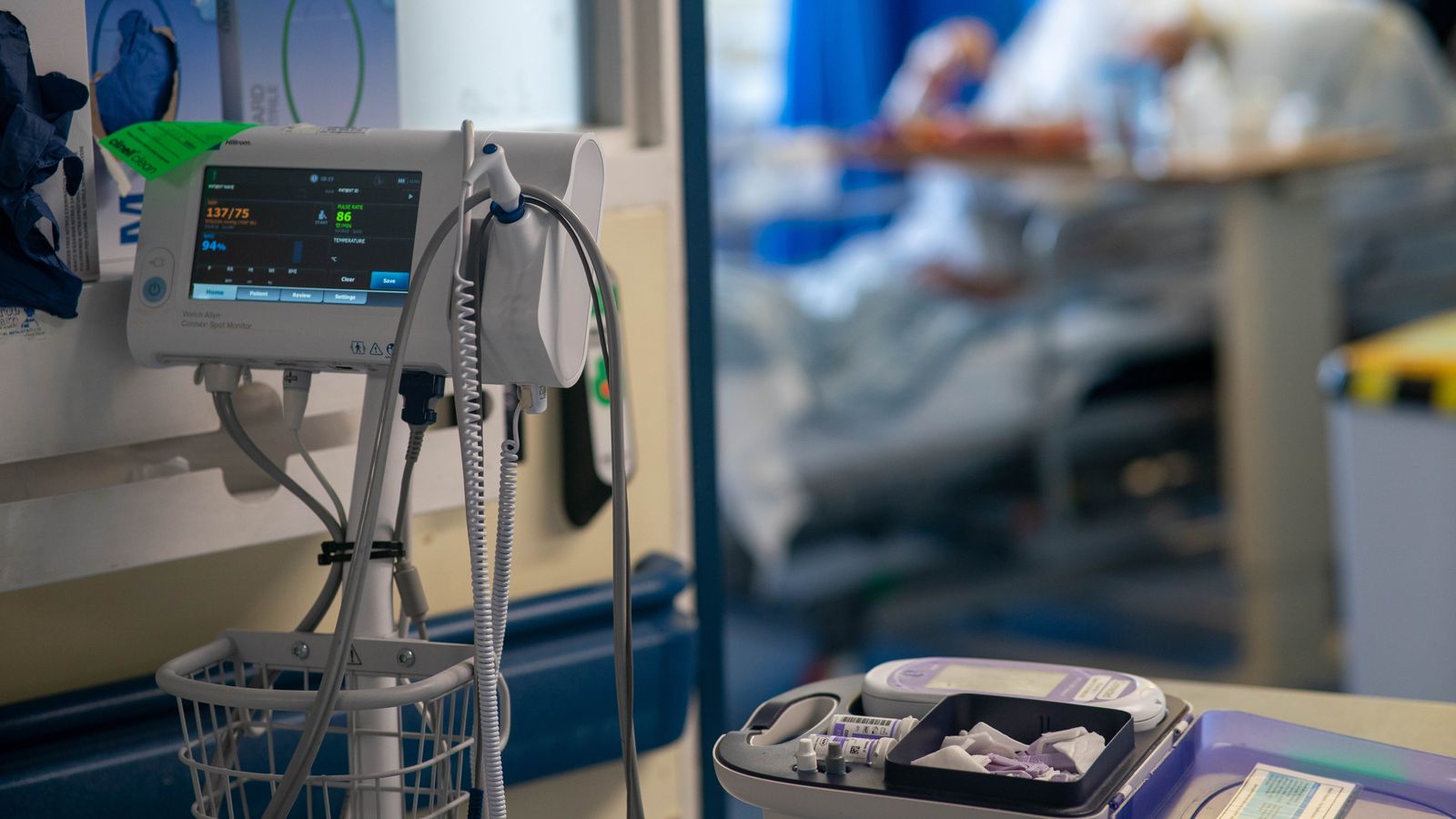 Resident doctors in England consider whether new offer is enough to call off five-day strike in run-up to Christmas