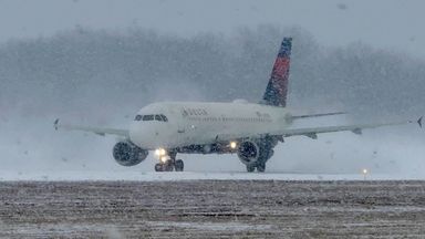 A Delta Air Lines plane prepares to take off at Greater Rochester International Airport in New York. Photo: Reuters