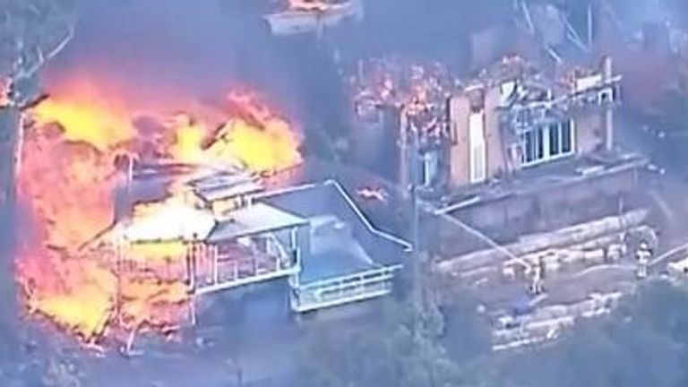 Bushfires north of Sydney