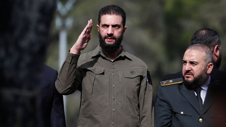 Ahmed al Sharaa fez uma nova promessa de reconstruir a Síria. Foto: AP