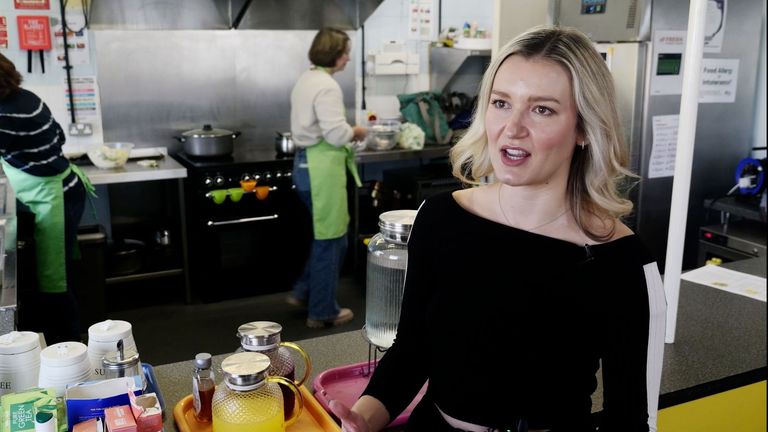 Dr Casey, alkol kullanımının besin emilimi ve iştah üzerinde olumsuz etkisi olduğunu söylüyor