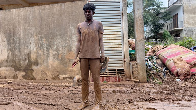 'No one helped us': The Sri Lankan community left in a mass of mud and loss after Cyclone Ditwah