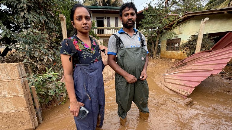 Kumudu Wijekon e seu marido Kumar Premachandra 