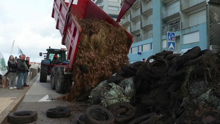 Farmers in France dump tonnes of manure outside President Macron's holiday home