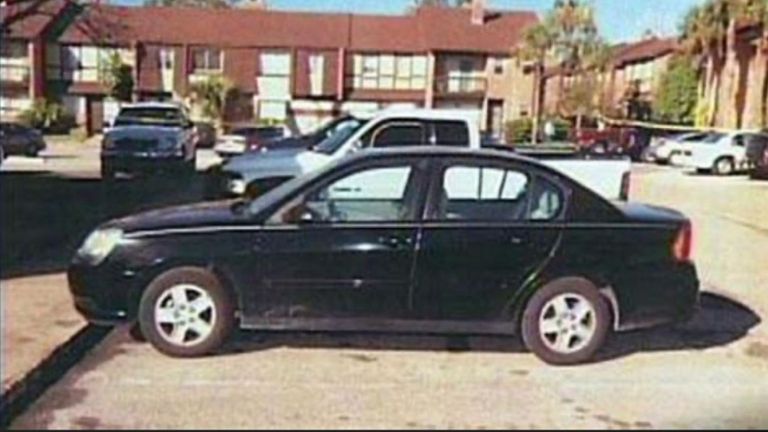 A polícia está examinando novas evidências de DNA do veículo, diz Kesse. Foto: Drew Kesse