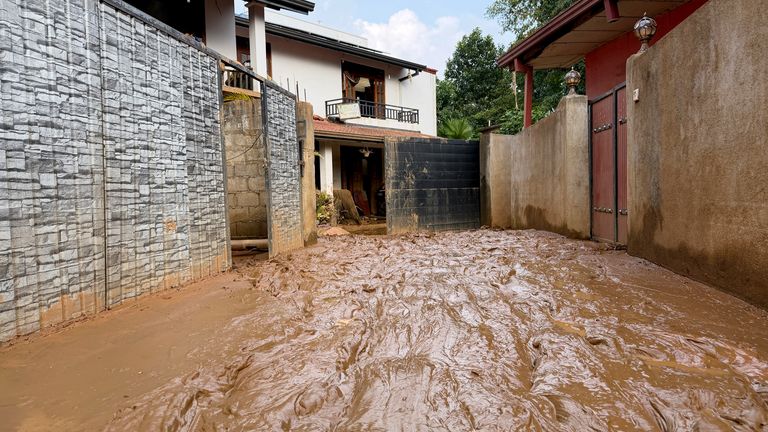 A casa de onde Fairoos tirou os corpos