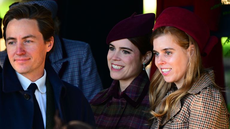 Edoardo Mapelli Mozzi, Prenses Eugenie ve Prenses Beatrice. Resim: Victoria Jones/Shutterstock
