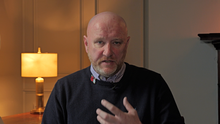 Tony Watters convocou o primeiro-ministro para se encontrar com o grupo