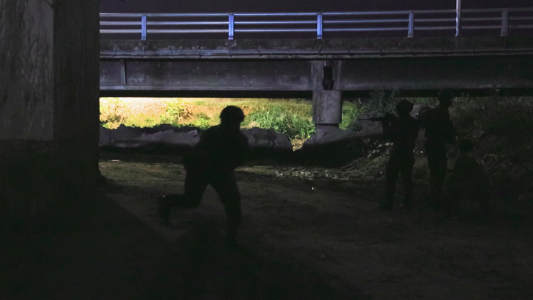 Paste BN joined a night mission in the heart of cartel gang territory