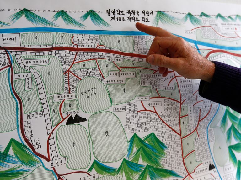 Um desenho do 18º campo de trabalhos forçados da Coreia do Norte, feito pela sobrevivente Kim Hye Sook. Foto: Reuters