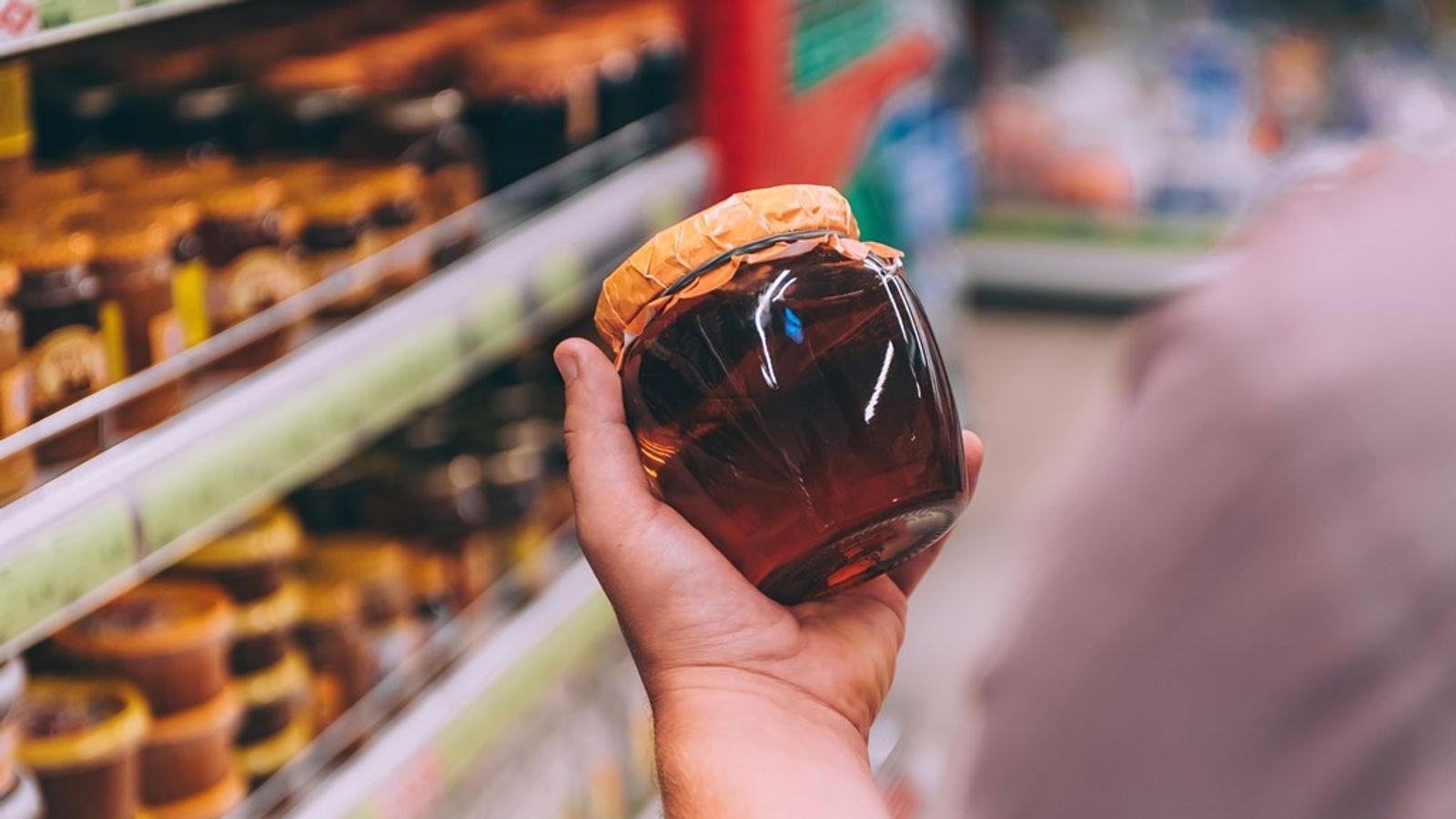 The problem with supermarket honey - and what you should be looking for on the label