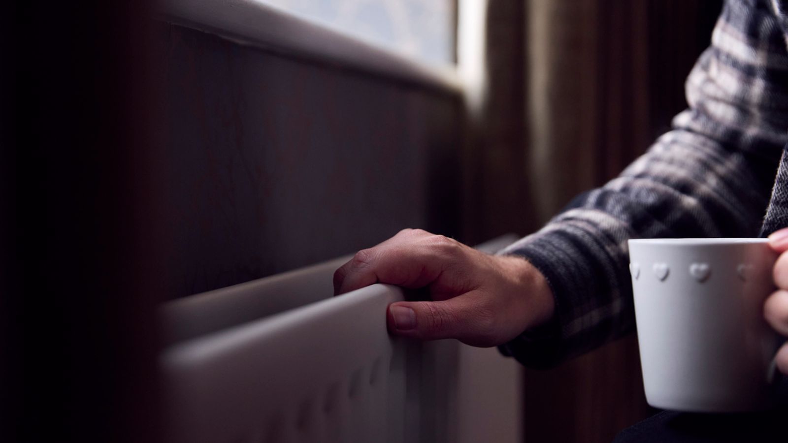 Number of people in 'very deep poverty' at highest level in more than 30 years, charity warns