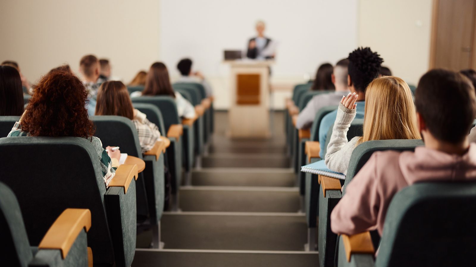 Call for monthly student loan payments 'backed by dozens of Labour MPs'