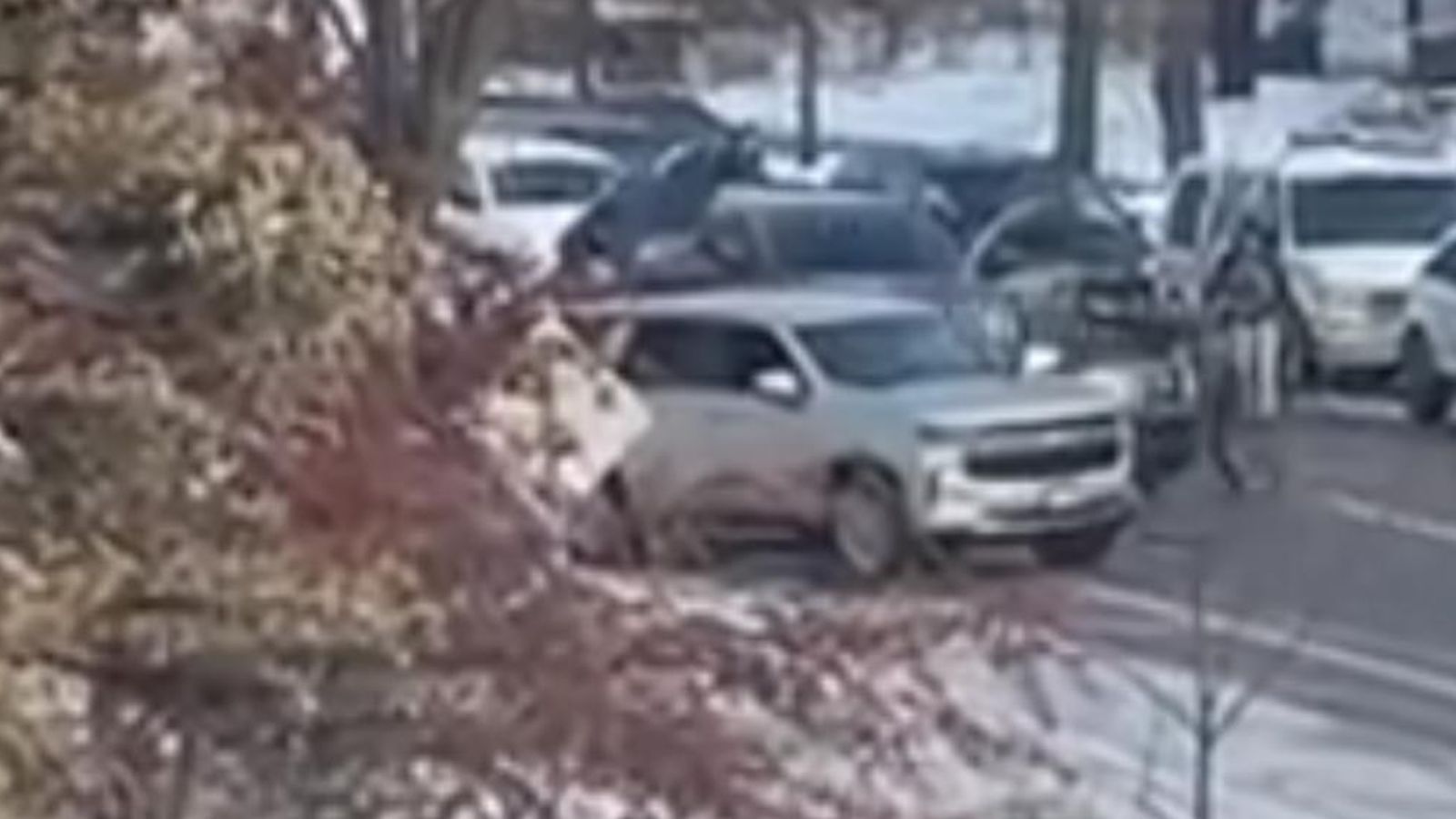 Protesters erupt in Minneapolis after ICE shooting | US News | Sky News