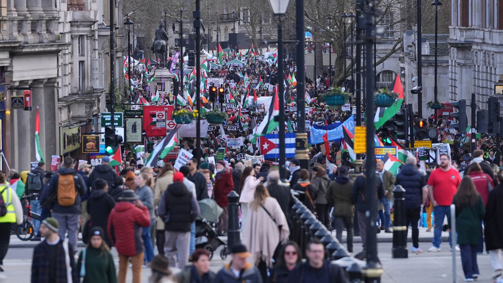 Initada British activist Peter Tatchell arrested for carrying 'intifada ...