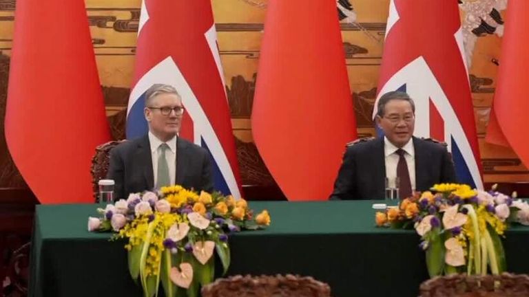 Keir Starmer and the Chinese Premier Li Qian.