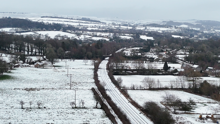 UK Braces for More Snow and Ice as Cold Snap Follows Storm Goretti