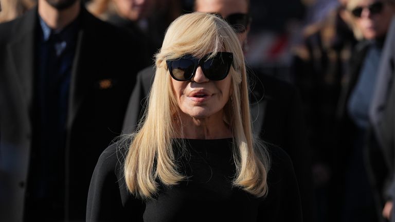 Donatella Versace, Roma'daki Santa Maria degli Angeli Bazilikası'na varıyor Fotoğraf: AP