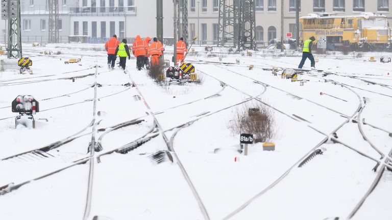 skynews-germany-snow-weather_7133059.jpg?20260112015705