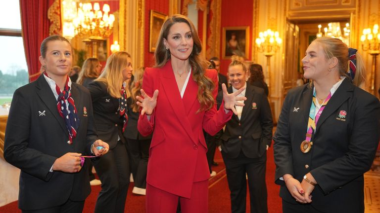 England's Rugby Heroes Meet Princess Kate After Coach Breakdown