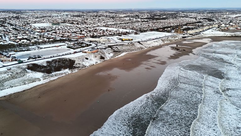 İngiltere genelinde sıcaklıklar düştü. Resim: PA.