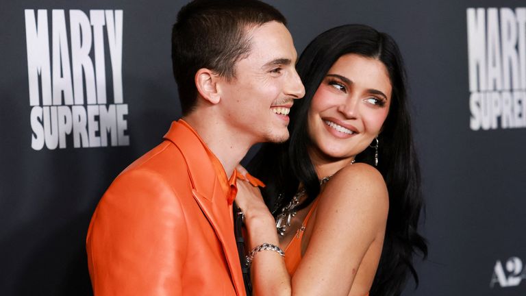 Chalamet ve Kylie Jenner, Aralık ayında Beverly Hills'te Marty Supreme'in gösteriminde. Resim: Reuters/ Mario Anzuoni
