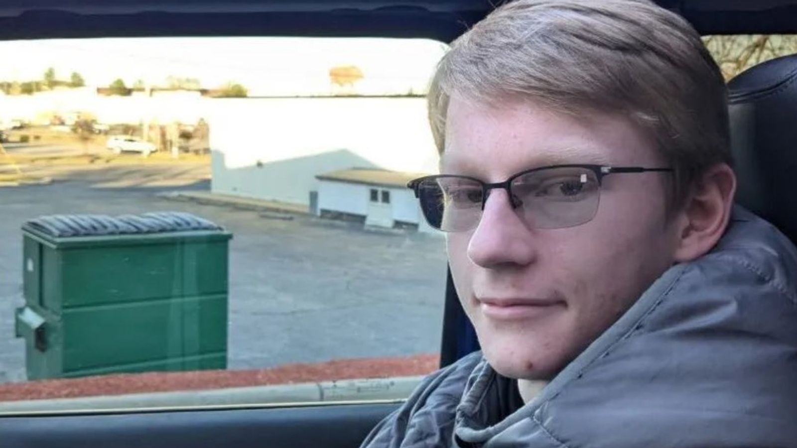 Armed man shot and killed after entering perimeter of Trump's Mar-a-Lago residence